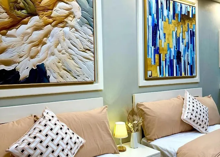 Aparthotel Sweet Memories Condotel At The Symphony Towers Qc
